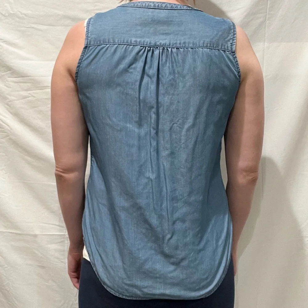 Banana Republic Sleeveless Chambray Shirt Size Small - Picture 8 of 8